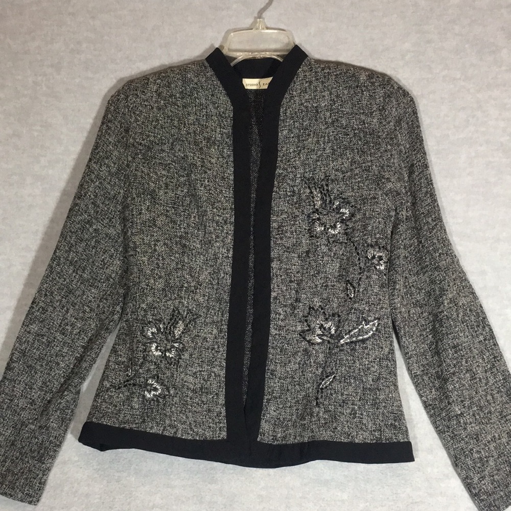 STUDIO EASE Embroidered Floral Spring Jacket Classic Design Open Front
